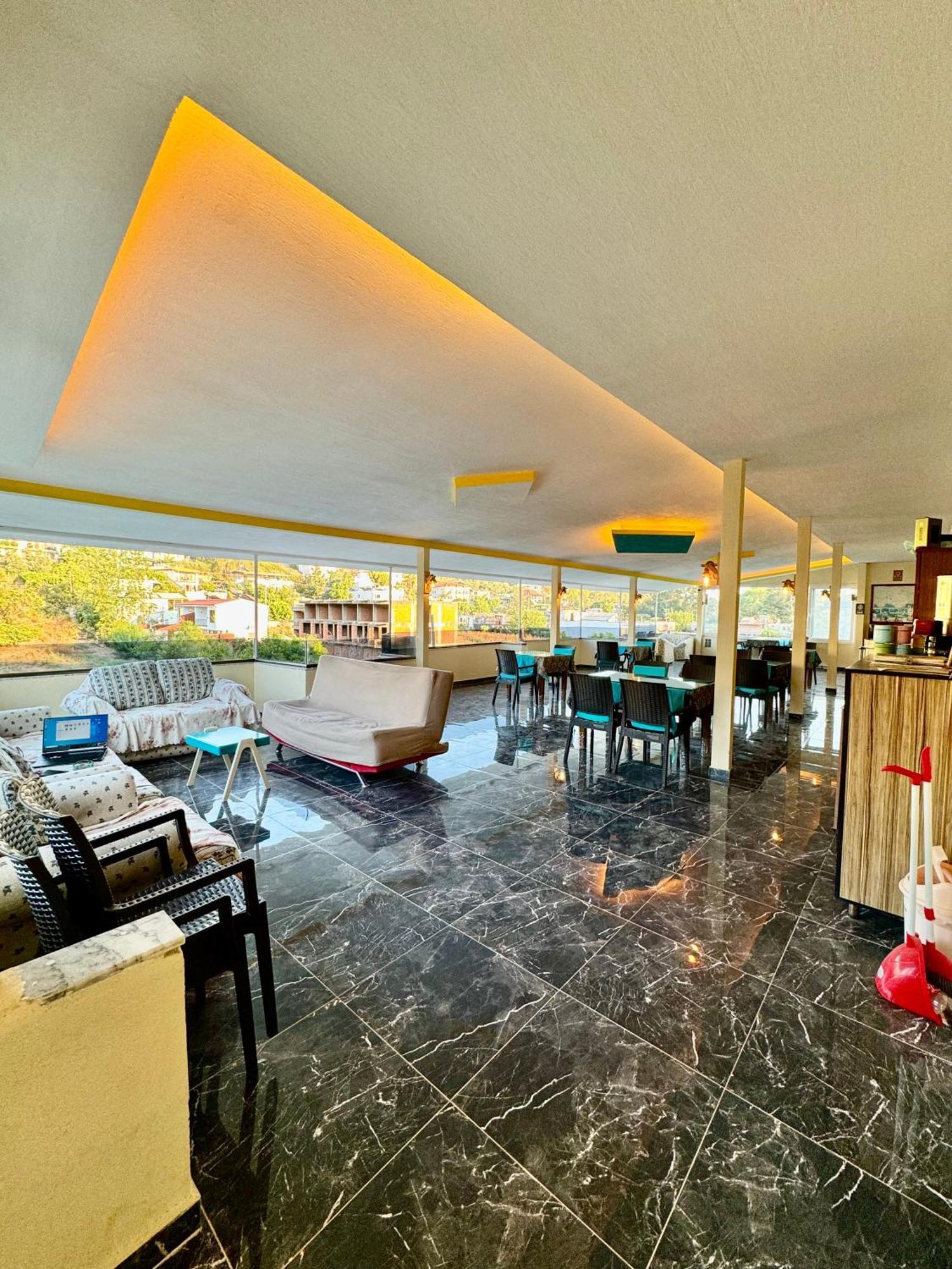 Rose Hotel B&B พาทารา ภายนอก รูปภาพ