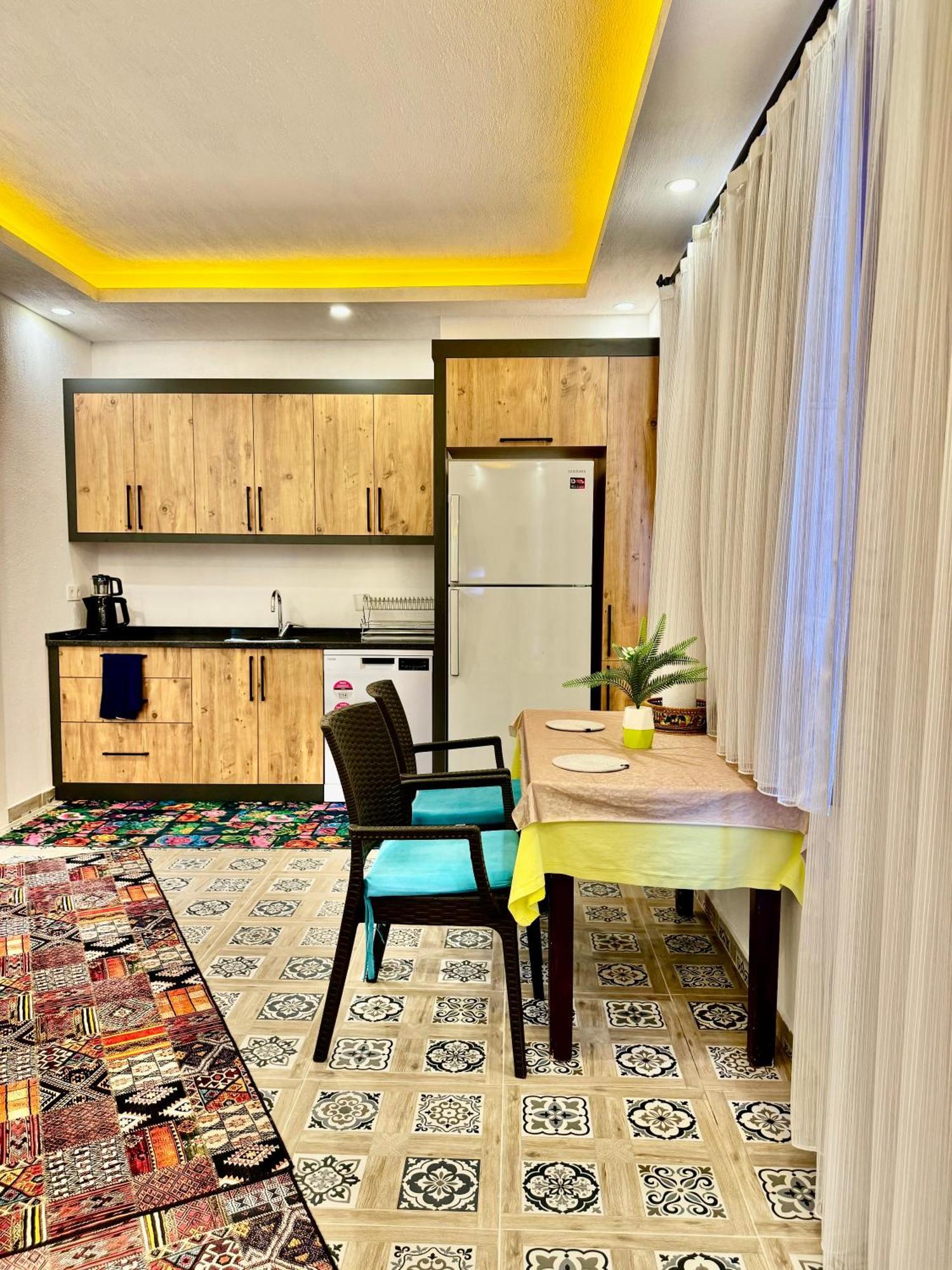 Rose Hotel B&B พาทารา ภายนอก รูปภาพ